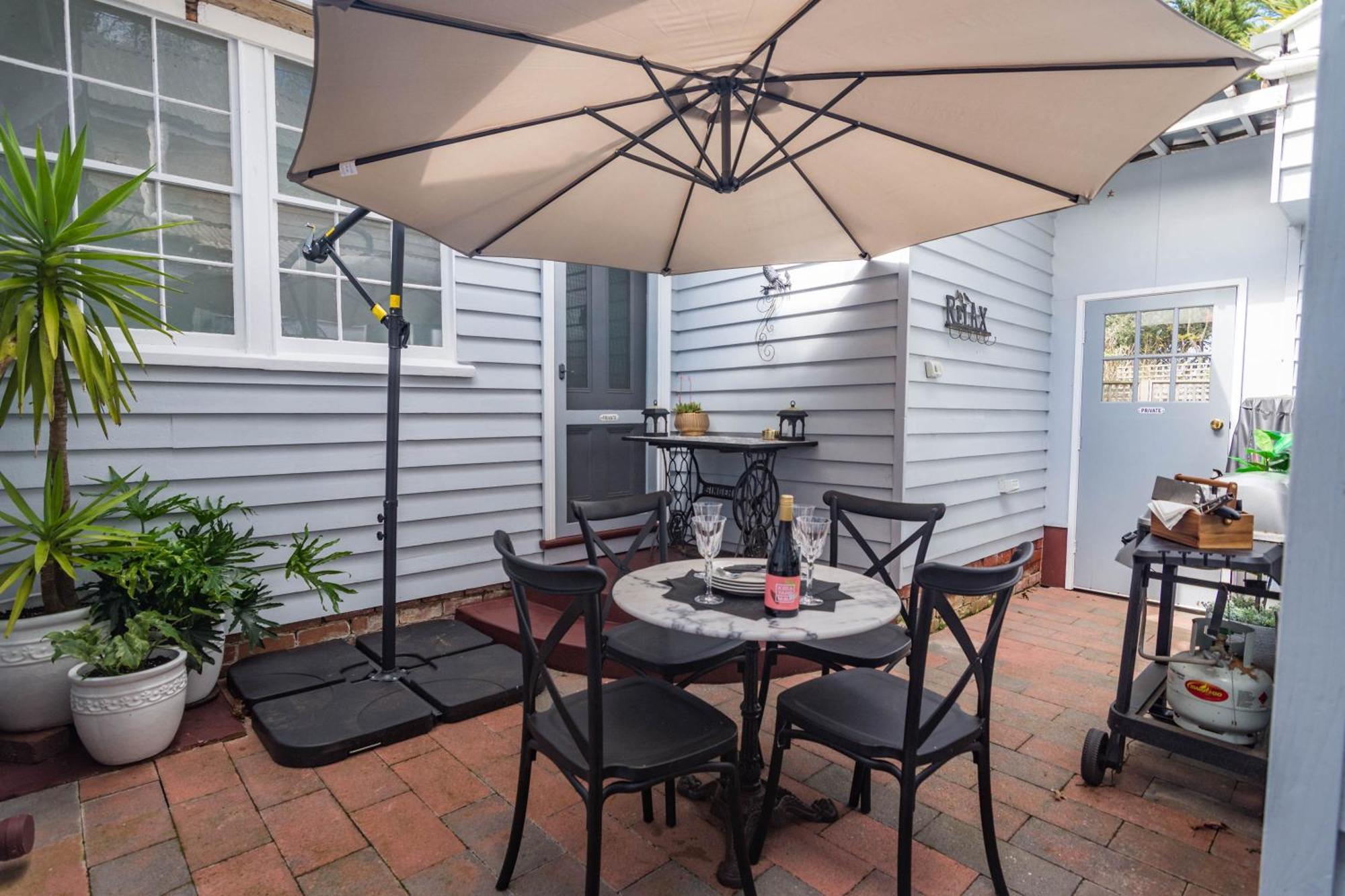 Heytesbury House Bed & Breakfast Cobden Exterior photo