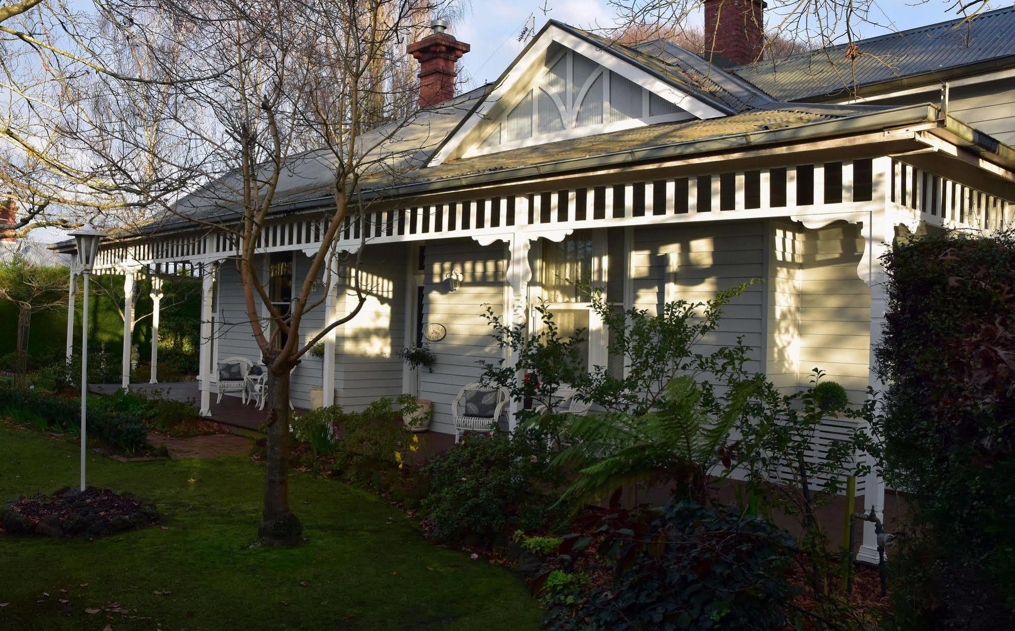 Heytesbury House Bed & Breakfast Cobden Exterior photo